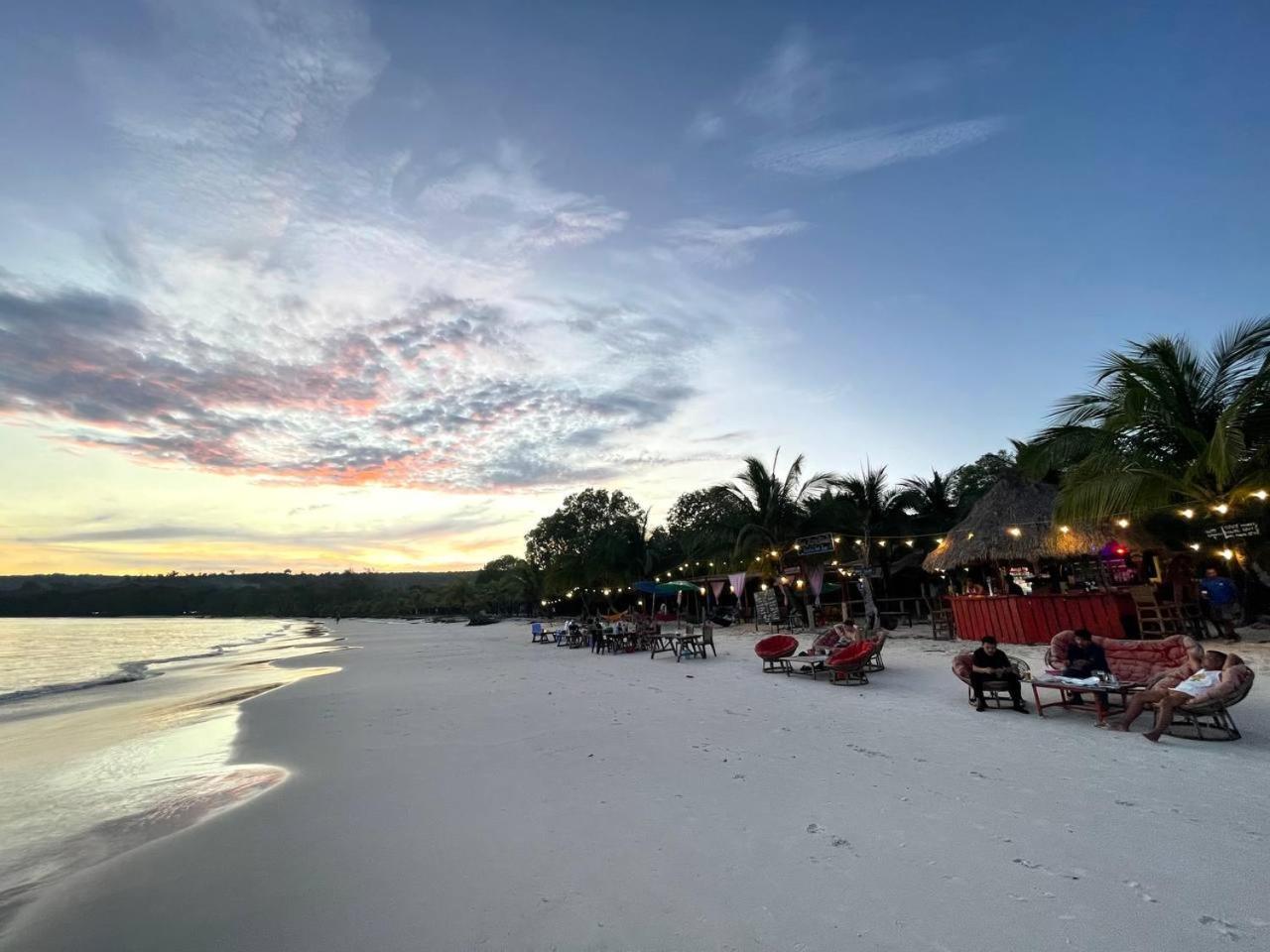 Koh Rong Beach Hostel And Bungalows Kaoh Touch Экстерьер фото