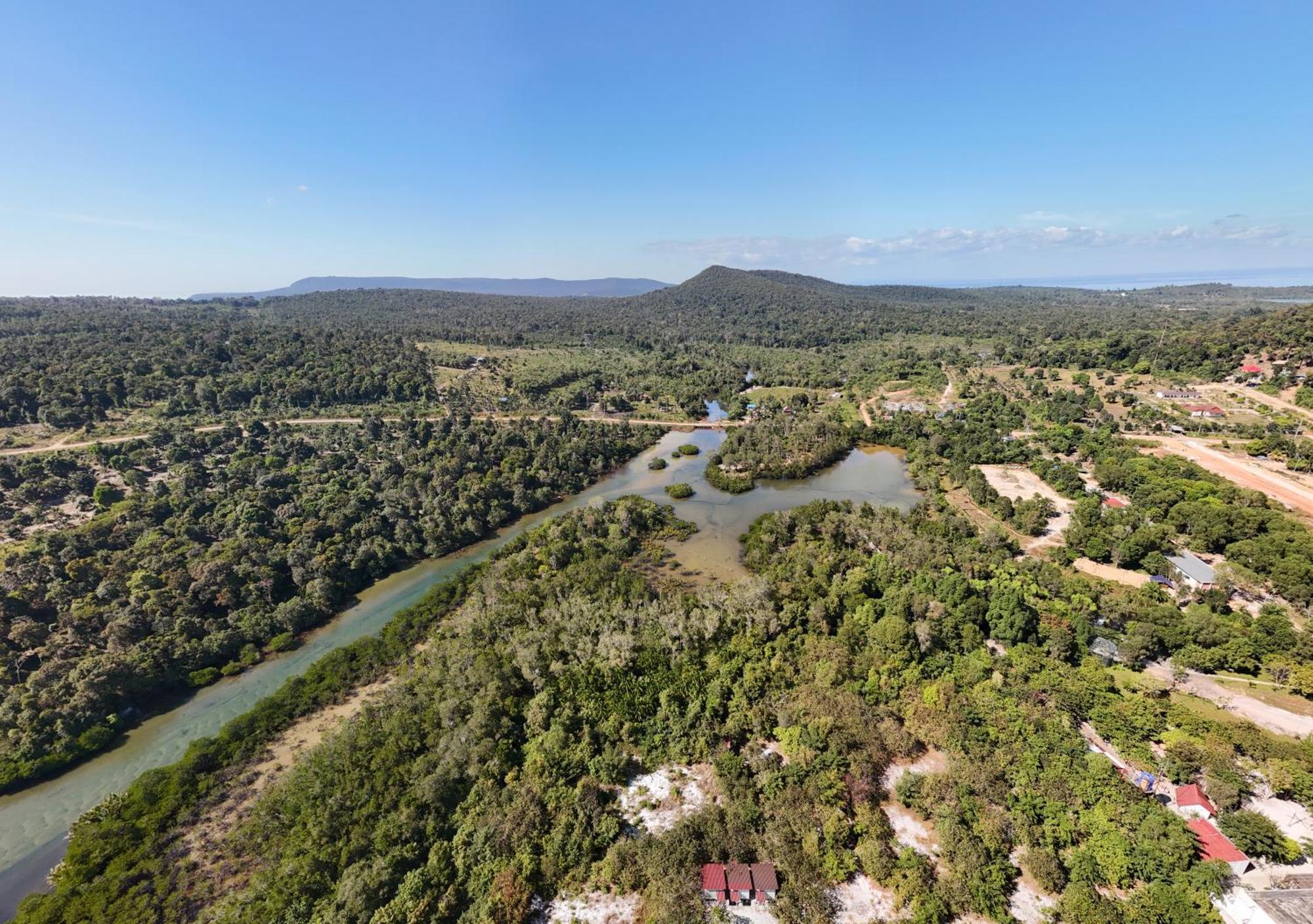 Koh Rong Beach Hostel And Bungalows Kaoh Touch Экстерьер фото