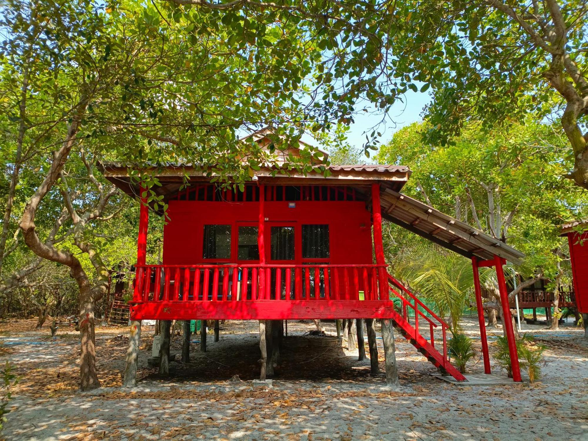 Koh Rong Beach Hostel And Bungalows Kaoh Touch Экстерьер фото