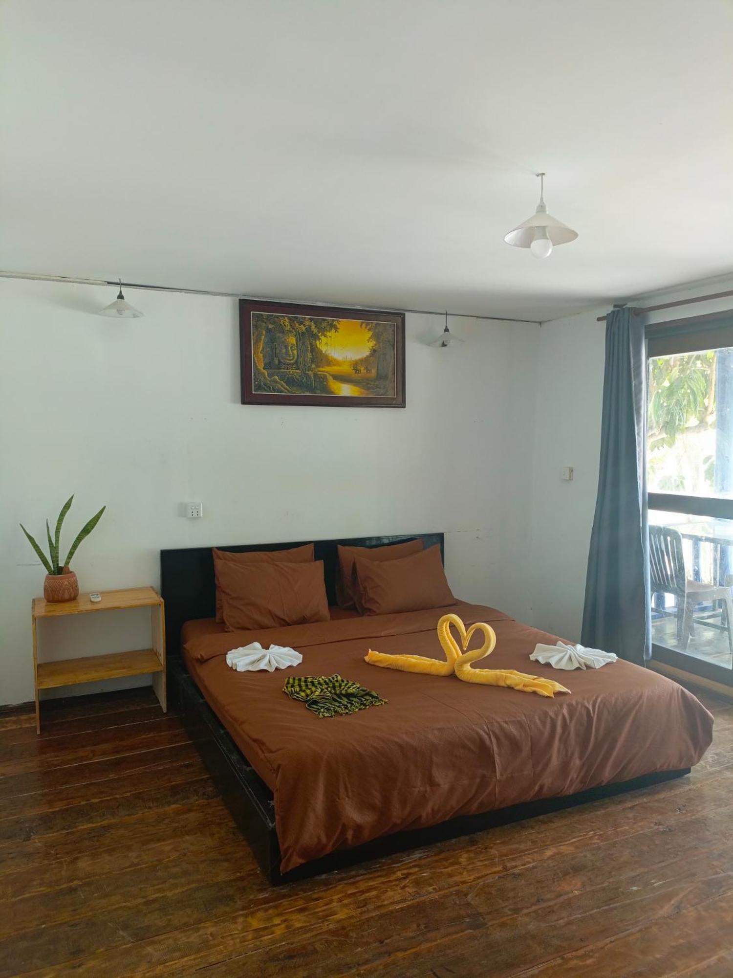 Koh Rong Beach Hostel And Bungalows Kaoh Touch Экстерьер фото